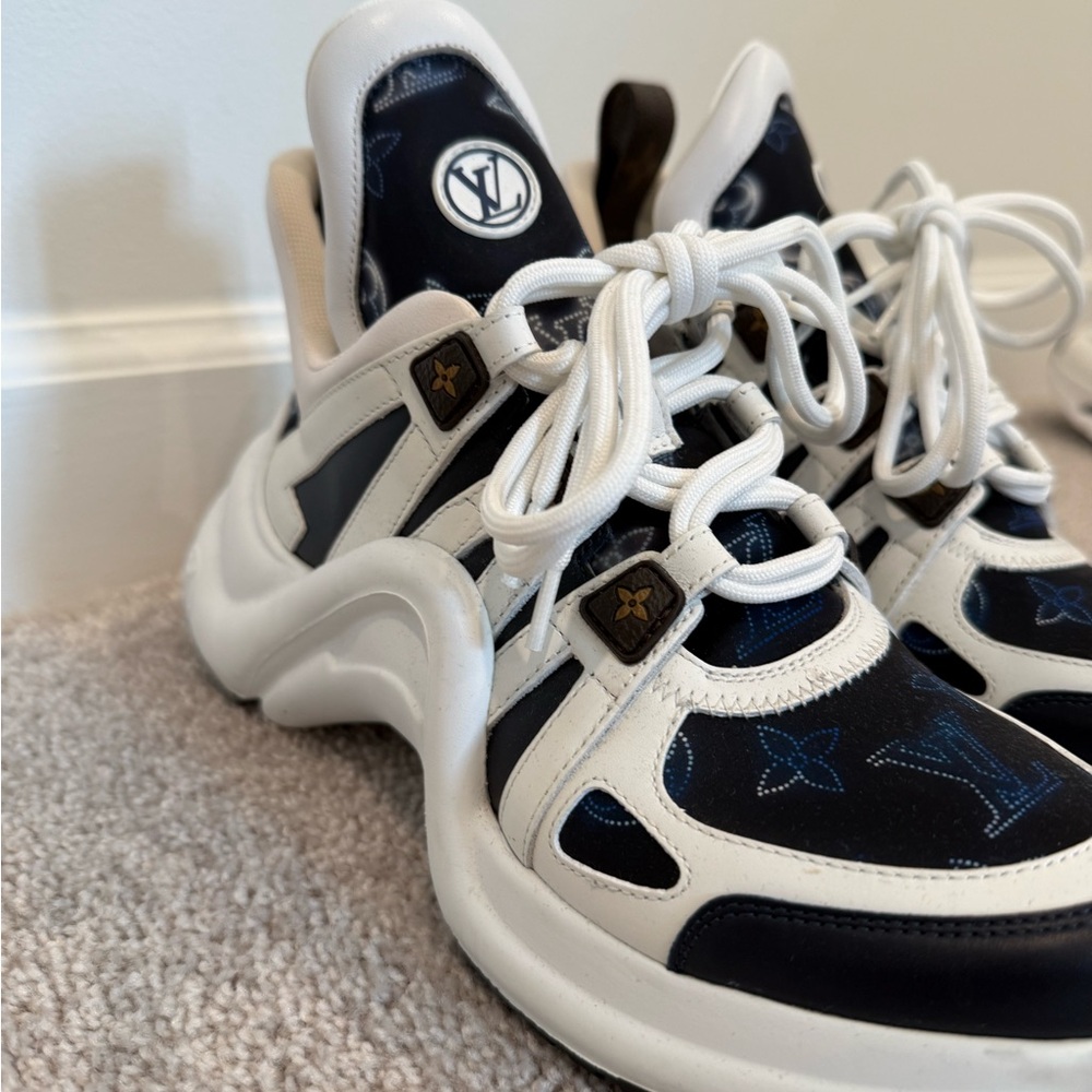 Louis Vuitton Archlight Sneakers size 38 - Picture 2 of 6